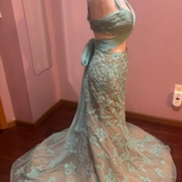 Sherri Hill, Size 6, Seafoam Green/Nude Gown - Picture 6 of 7